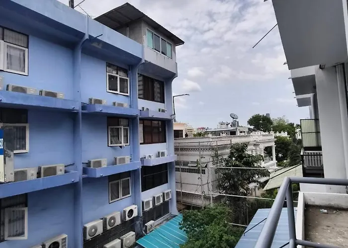Apartment Cloud No 4 N Quiet Heart Bkk With A Balcony Bangkok